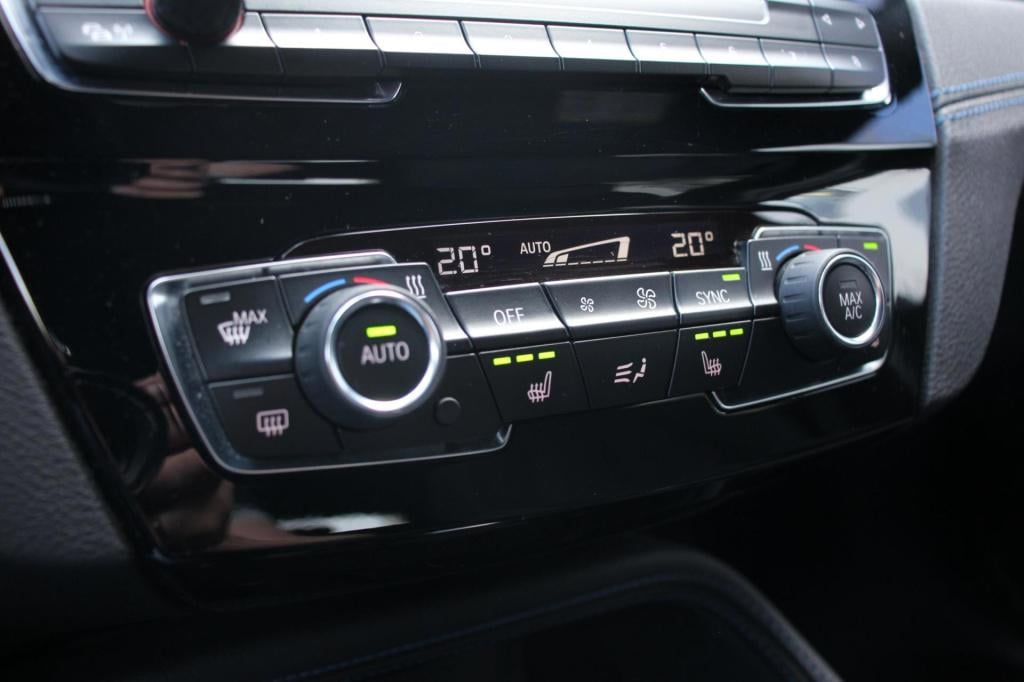 BMW X2 sdrive20i m-sport automaat - led - elek kofferklep - trekhaak - head