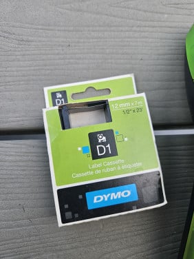Zgan Dymo Letra Tag 2000 groene Handheld Label Maker....