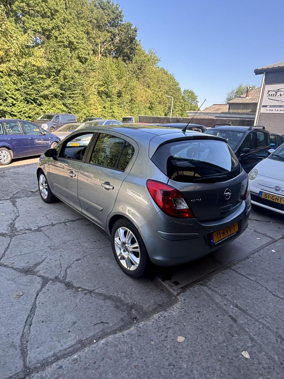 Opel corsa jaar apk