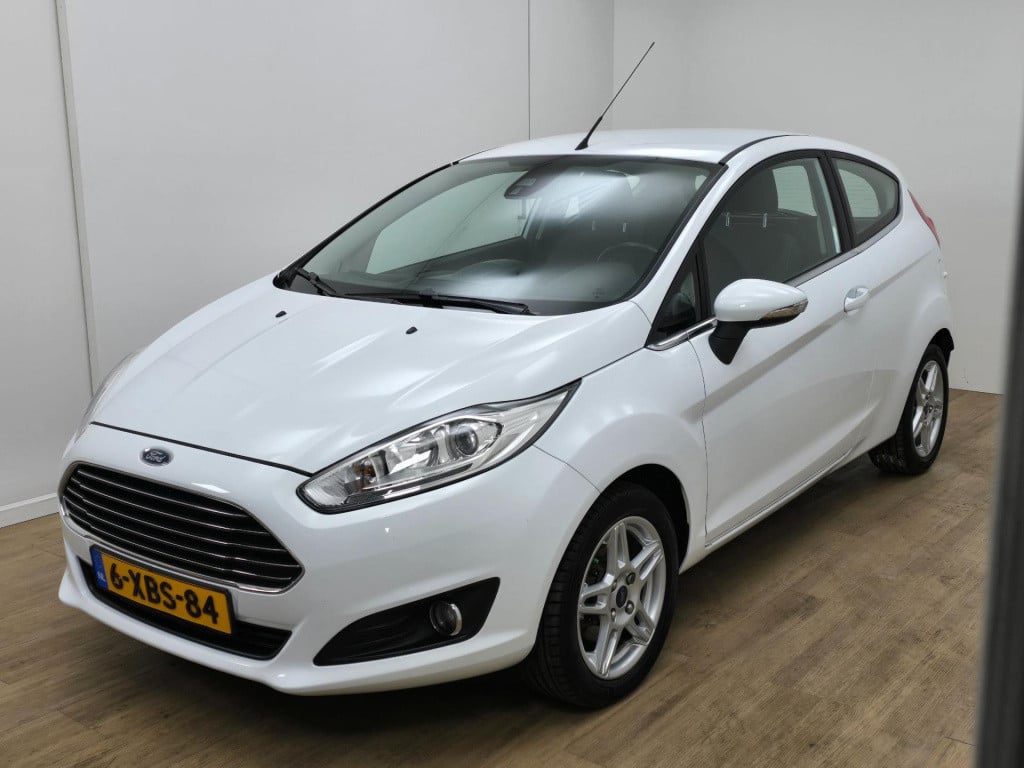 Ford Fiesta occasion 1.0 titanium luxe versie met cruisecontrol en sportvel