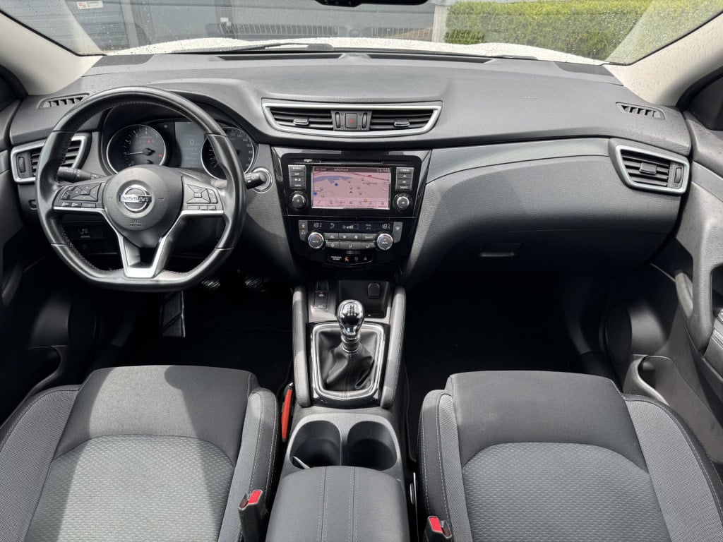 Nissan Qashqai 1.3 dig-t n-connecta design pack | panoramadak | apple carpl