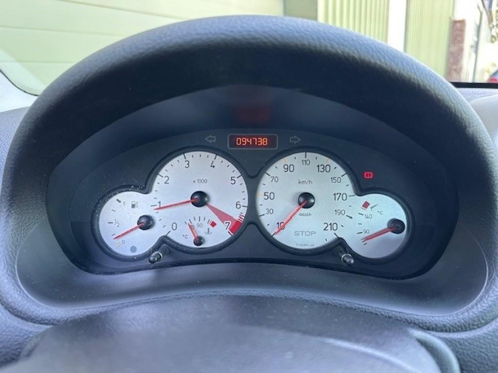 Peugeot 206 1.6-16v quiksilver lage km-stand