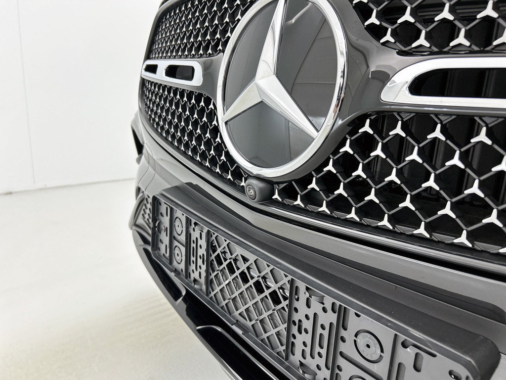 Mercedes-Benz Glc 300e 4matic sport edition | trekhaak | nightpakket | park