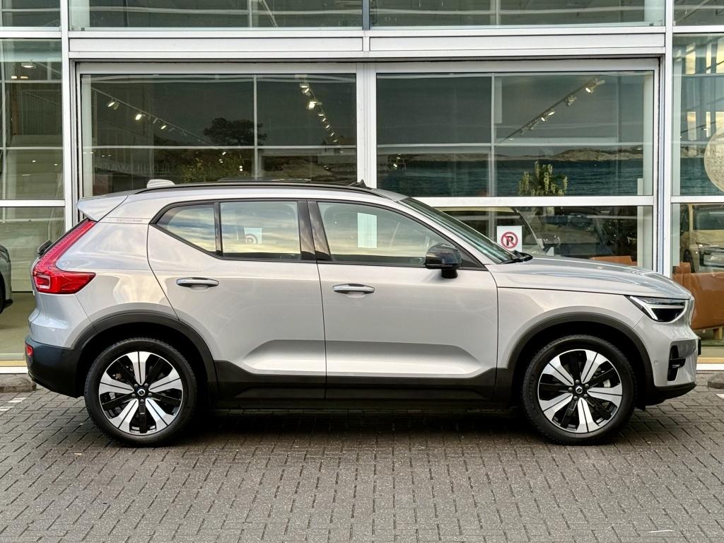 Volvo XC40 recharge ultra 252pk/ 70 kwh| panodak| 360camera| trekhaak