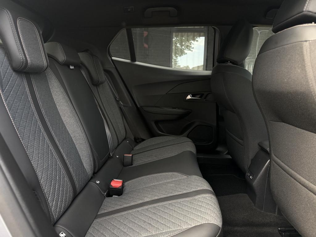 Peugeot 2008 1.2 puretech allure - 360 graden camera - adaptieve cruise con
