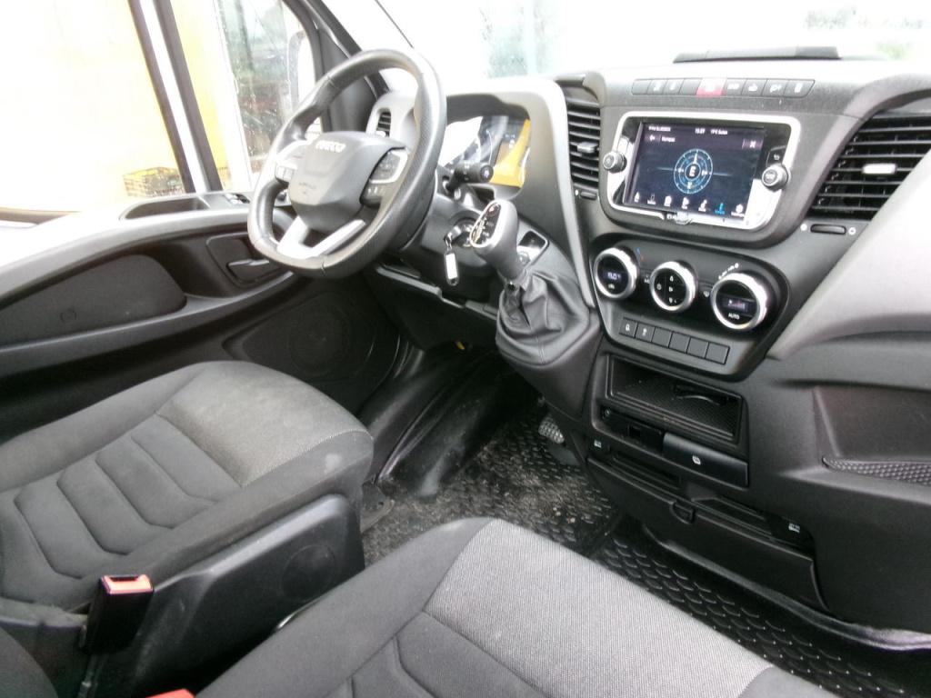 Iveco Daily 3.0 automaat 210pk oprijwagen autotransporter