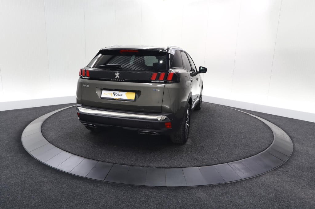 Peugeot 3008 puretech 130 eat6 allure | camera | navigatie | apple carplay 