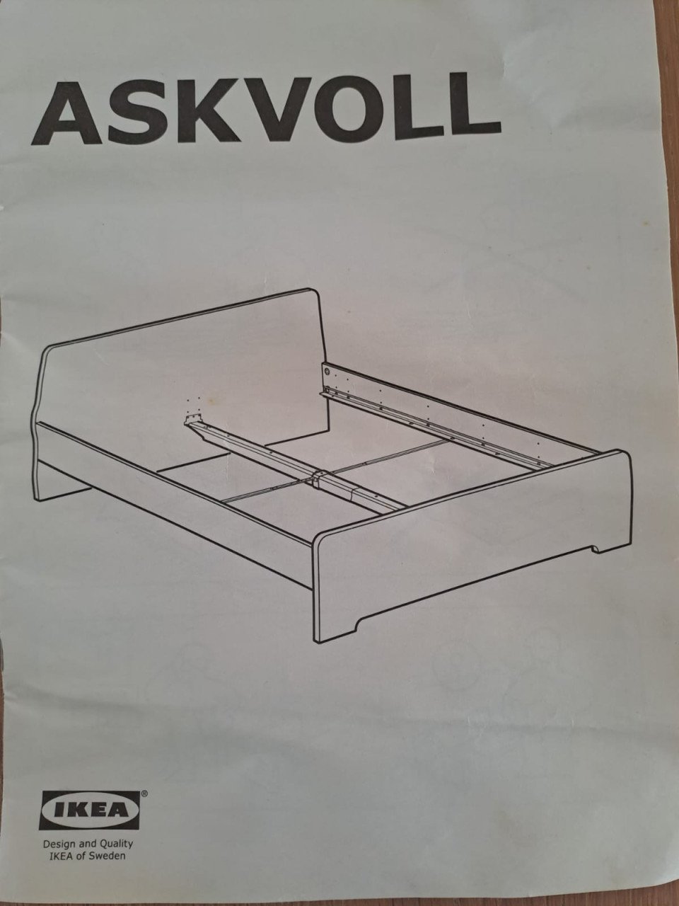 IKEA ASKVOLL bed (140x200cm) inclusief lattenbodems