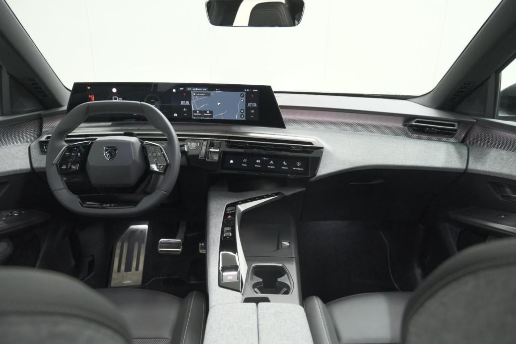 Peugeot E-3008 gt 210 73 kwh | schuif-/kanteldak | 360 vision & drive assis
