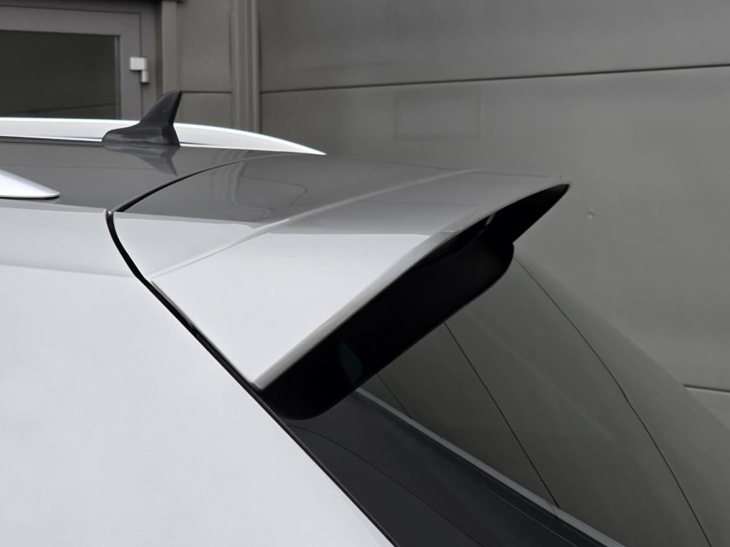 Volkswagen Tiguan 1.4 tsi 4motion highline r-line 1800kg/leder/digital/r-li