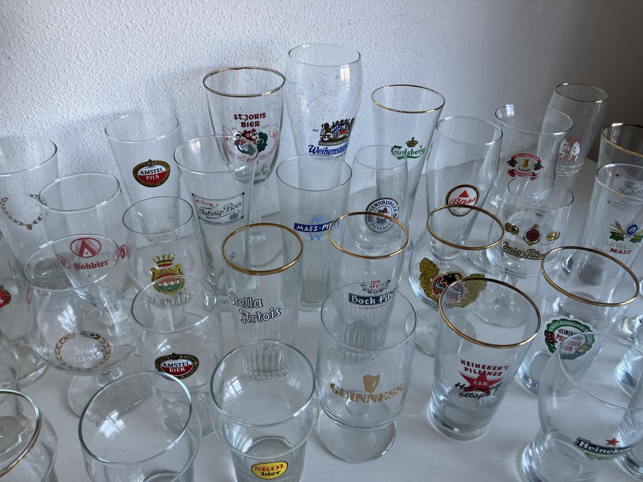Verzameling bierglazen 140st