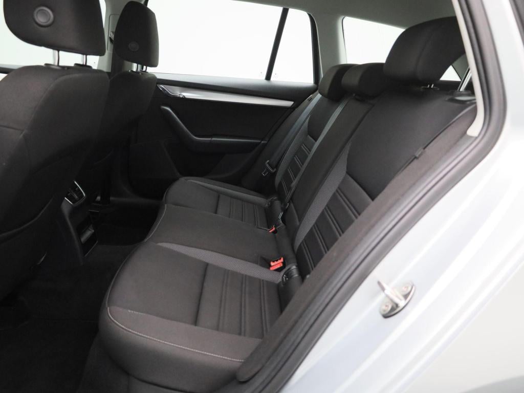 Skoda Octavia combi 1.5 tsi greentech business edition | automaat | climate