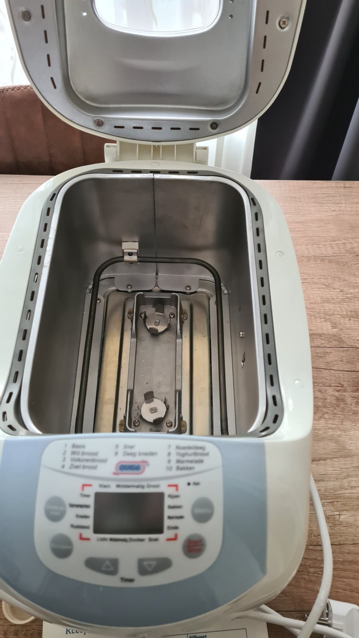 Broodbakautomaat Nieuw in doos merk QUIQQ 850W
