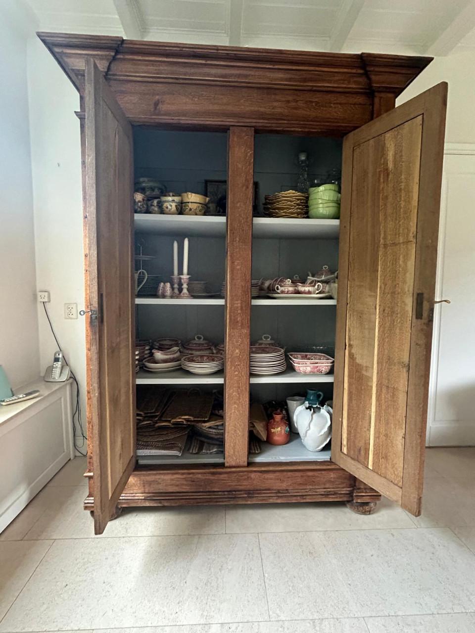 Massief eiken Duitse kast