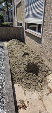 Gratis ca 1 kuub+ Plaat zand