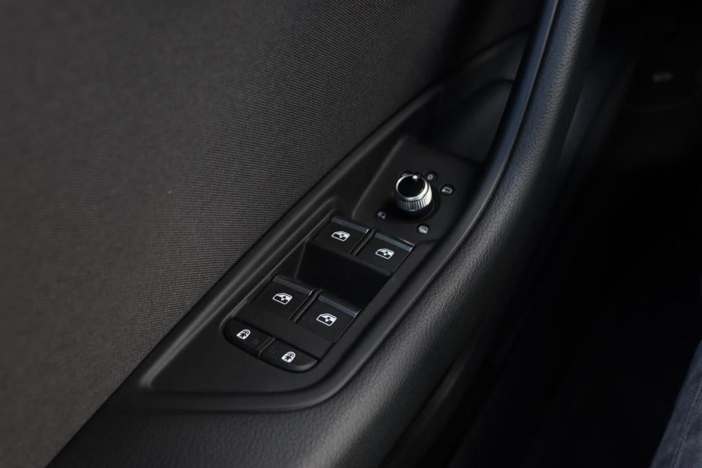 Audi A4 avant 40 tfsi advanced edition