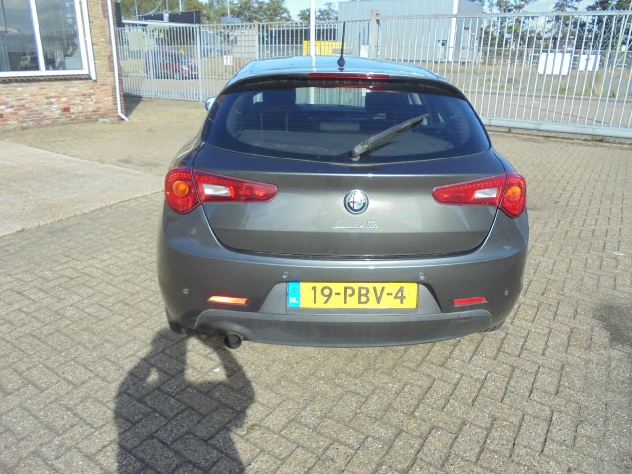 Alfa Romeo Giulietta 1.4 Turbo Benzine (2011) – Scherpe Meeneemprijs