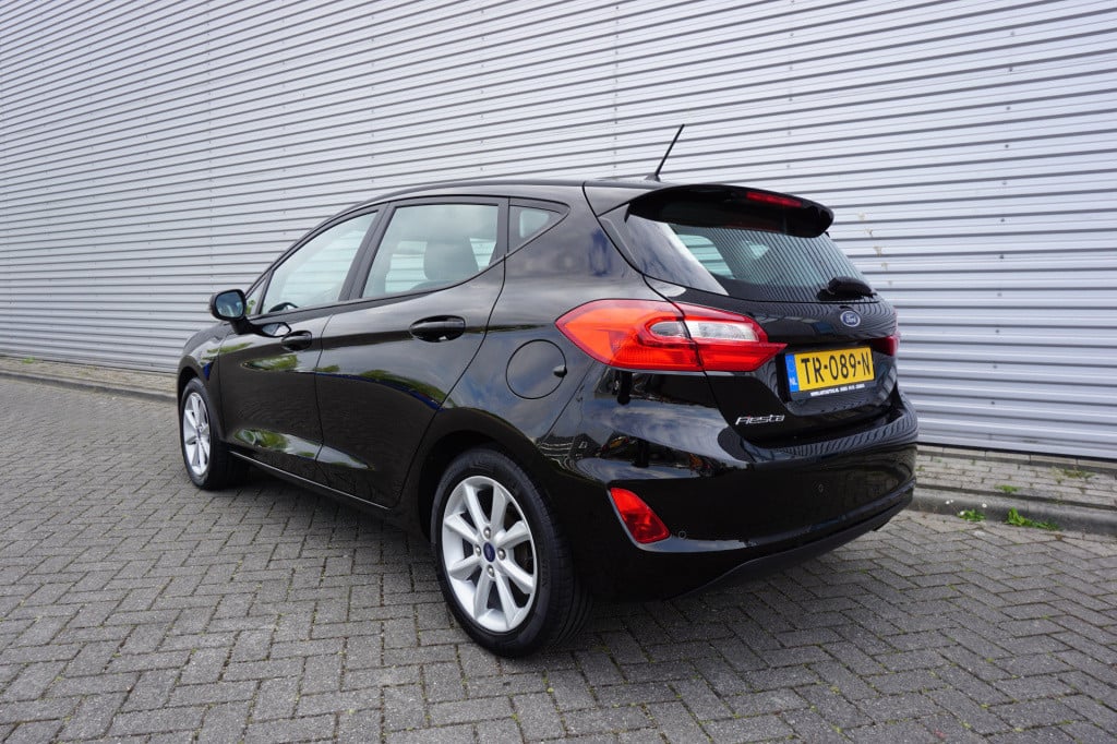 Ford Fiesta 1.1 trend / 1e eigenaar / airco / navi / lane ass. / cruise / p