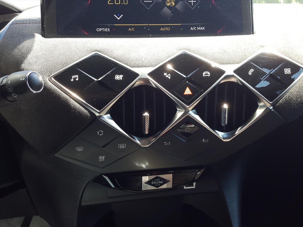 Ds Ds 3 crossback 1.2 puretech 130pk aut performance line