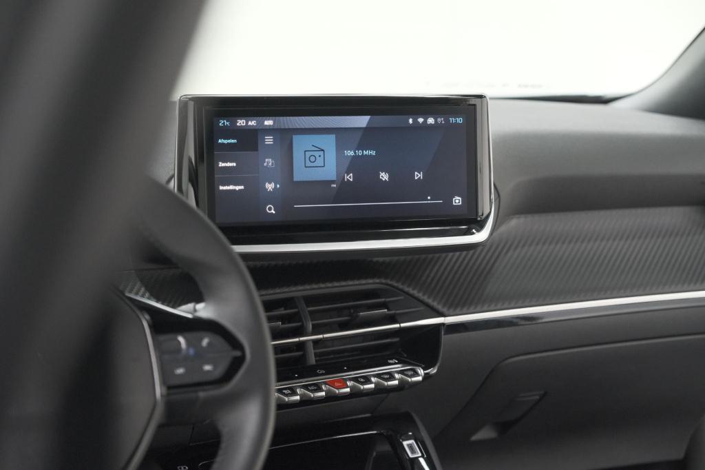 Peugeot 2008 puretech 100 allure | apple carplay | parkeersensoren | climat