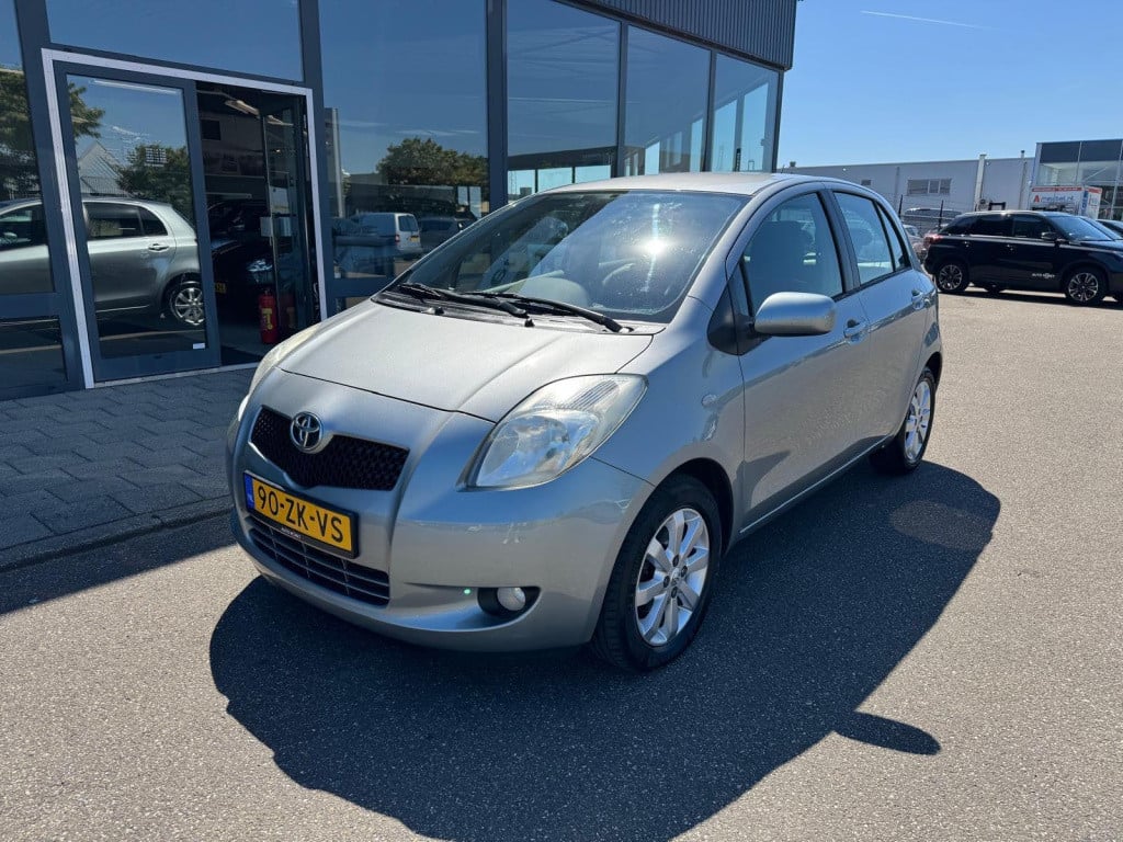 Toyota Yaris 1.3 vvti executive