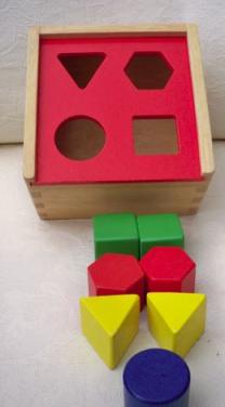 Houten vormenstoof / blokkendoos