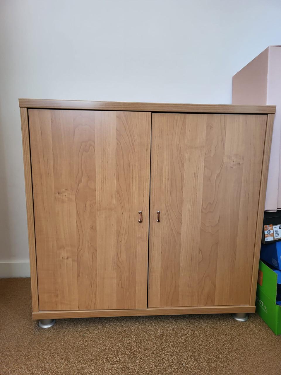 Bureau met lade blok en 2 bijpassende kasten (ophalen)