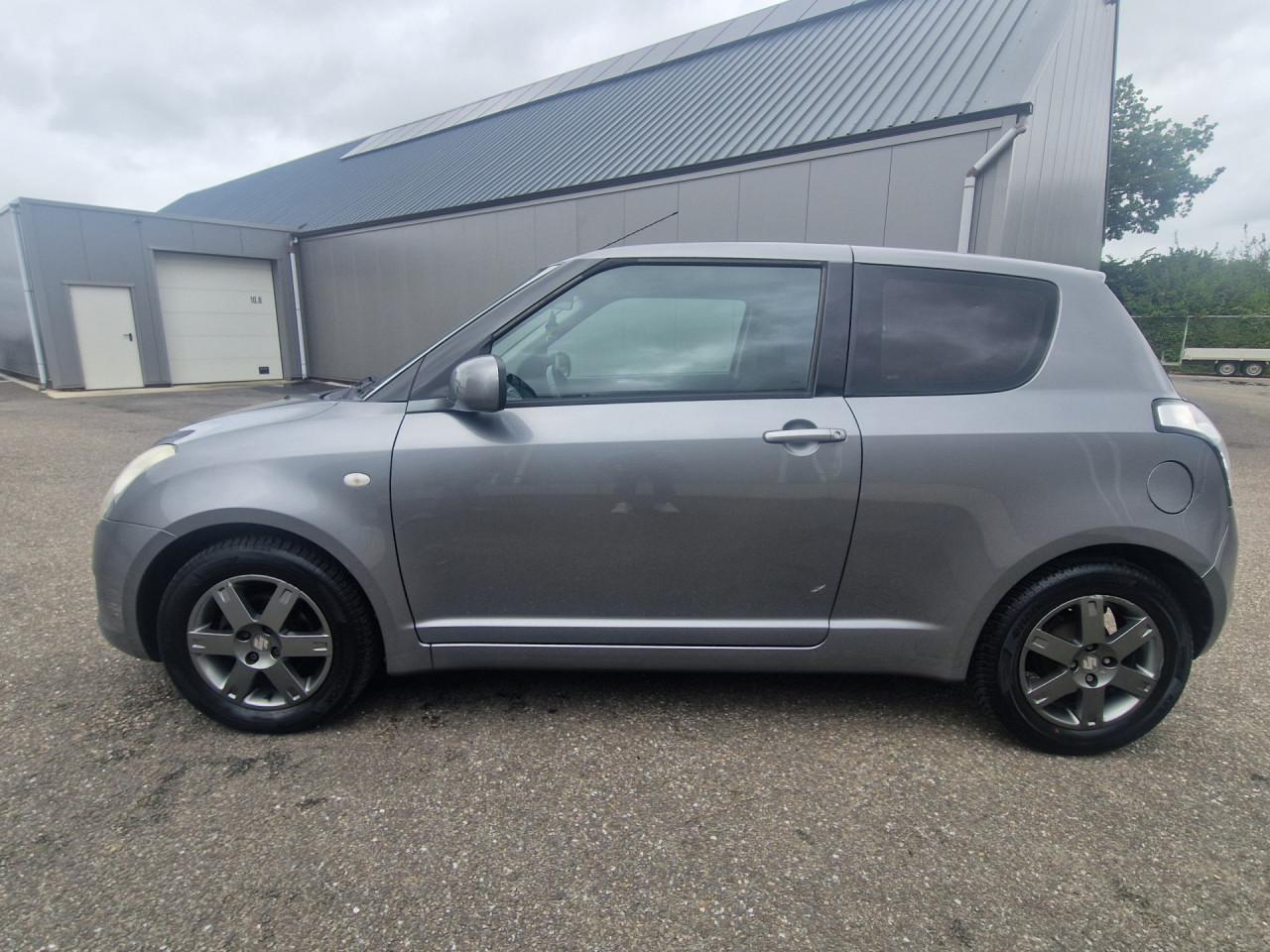 Suzuki Swift 1.3 Base