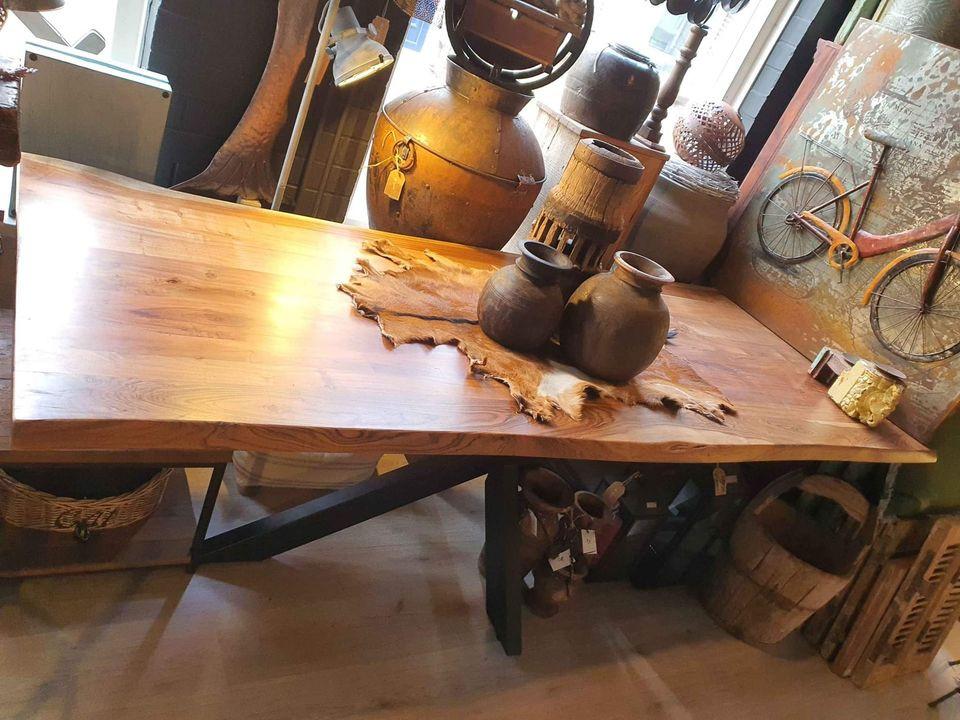 DECORATIE VINDT U OOK BIJ 3Z FACTORY EVENALS OLD WOOD ITEMS VAN STOER EN