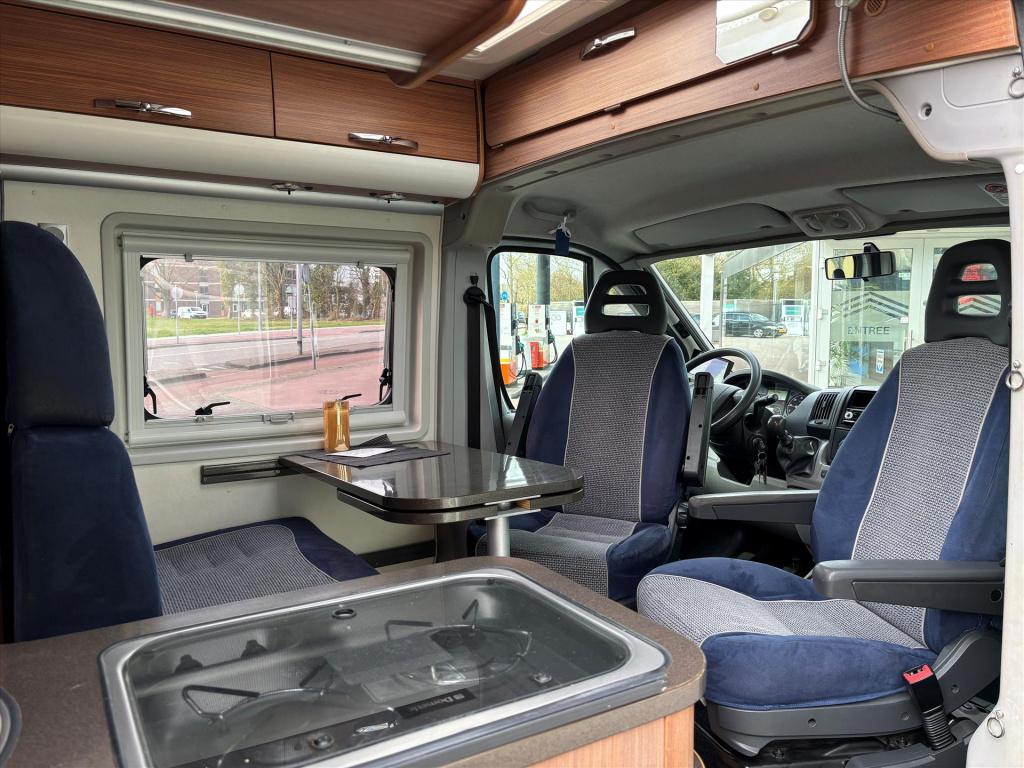 Adria Onbekend twin 2.3 d 600 sp buscamper| luifel| keuken|toilet