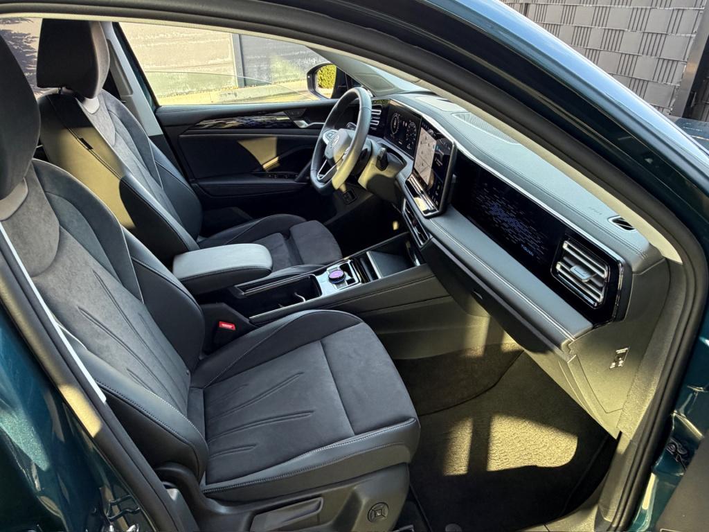 Volkswagen Tiguan 1.5 204pk ehybrid elegance | trekhaak | 360 camera | dode