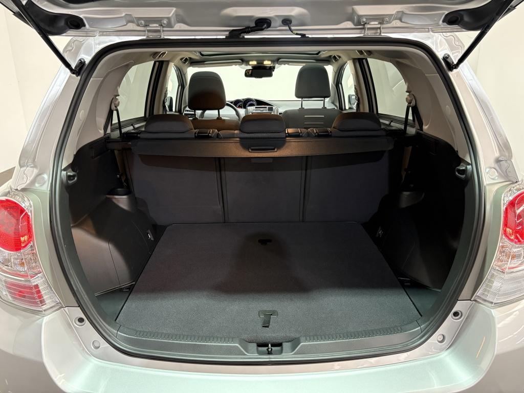Toyota Corolla Verso 1.8 vvt-i skyview edition