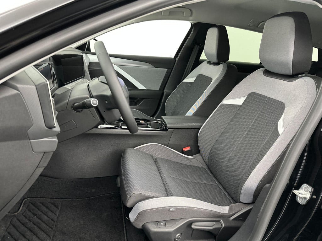 Opel Astra sports tourer 1.2 edition | camera | sensoren | apple carplay/an