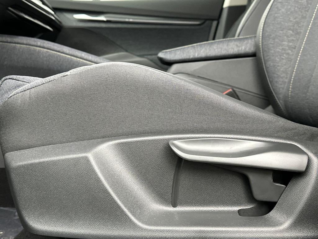 Skoda Elroq business edition tour elektromotor 150 kw / 204 pk