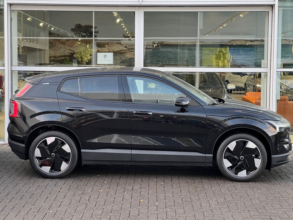 Volvo Ex30 extended range plus | nieuwprijs € 46.122