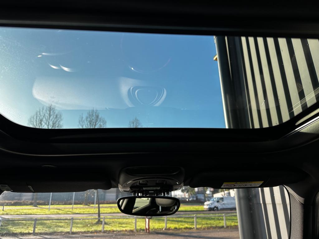 Mini Cooper mini 2.0 sd chili serious business pano | leder | navi | led | 