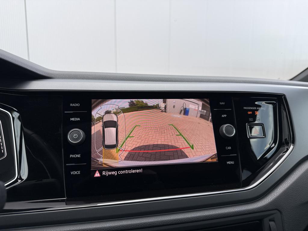 Volkswagen Taigo 1.0tsi 110pk dsg r-line | pano dak