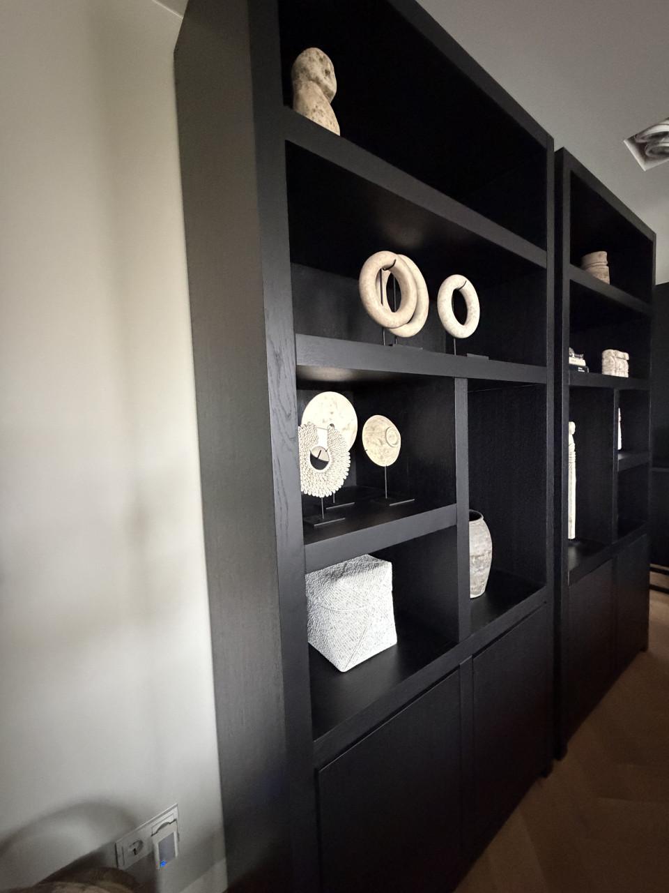 Zwarte vakkenkast(en) Keijser en Co