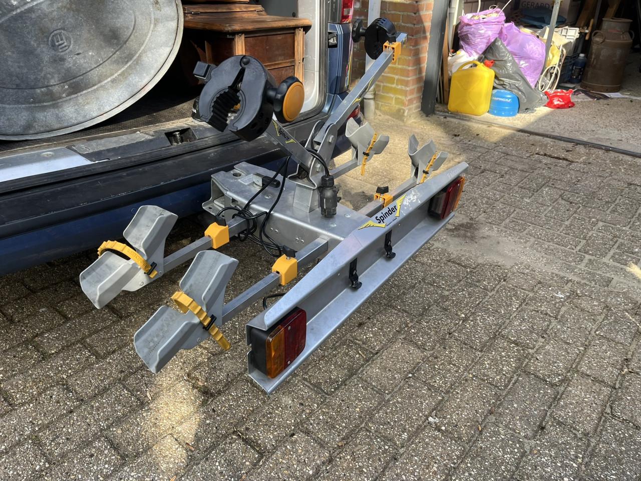 Spinder Falcon Type RC-2-F fietsendrager voor 2 fietsen