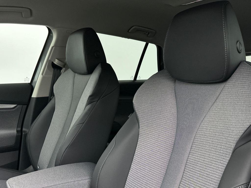 Skoda Enyaq Iv business edition elektromotor 210 kw / 286 pk suv
