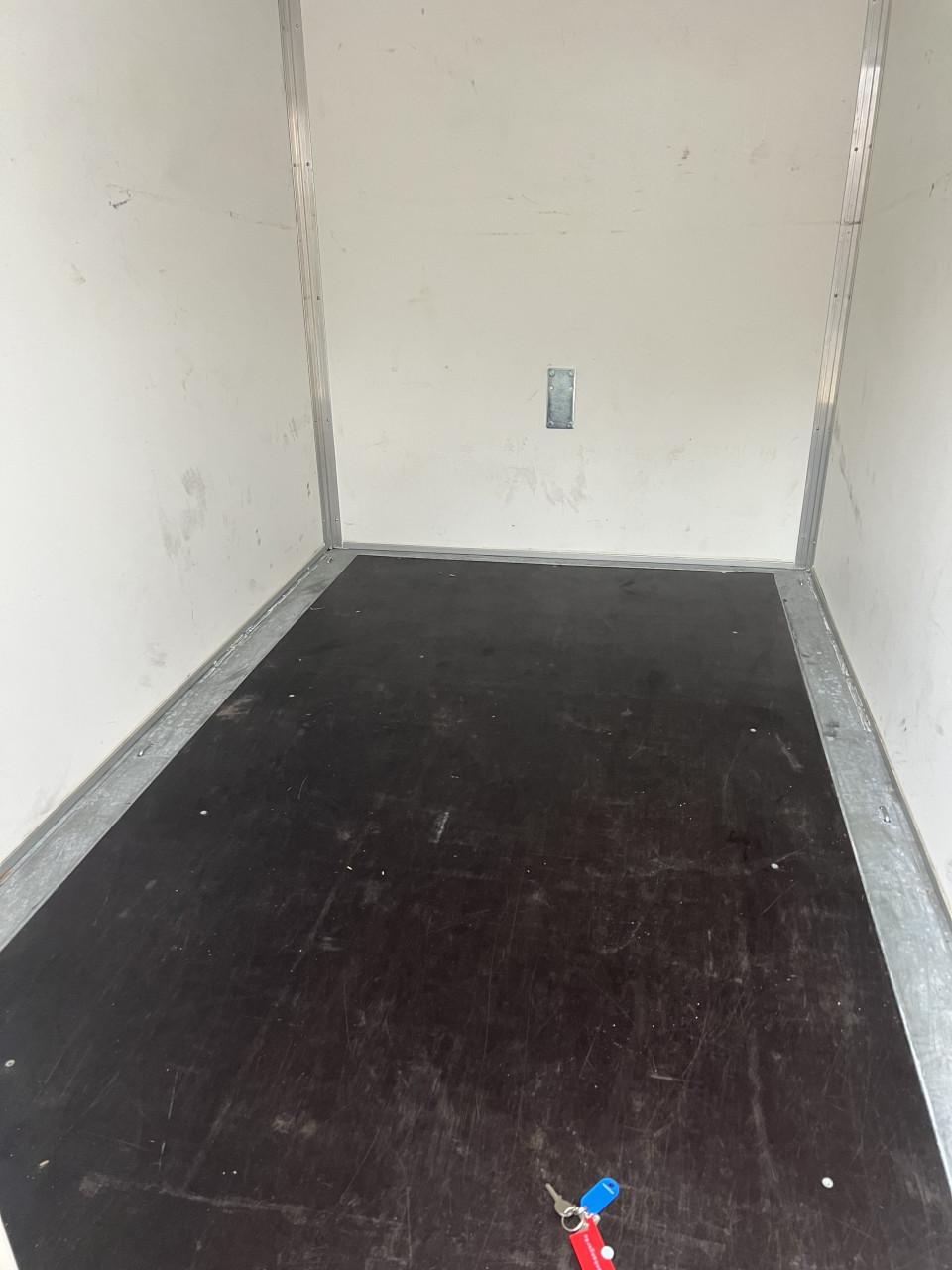 Gesloten aanhanger 258x150x150