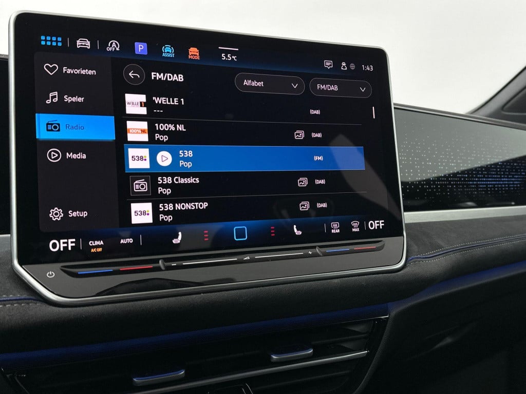 Volkswagen Passat r-line business variant (9) 1.5 110 kw / 150 pk e volkswa