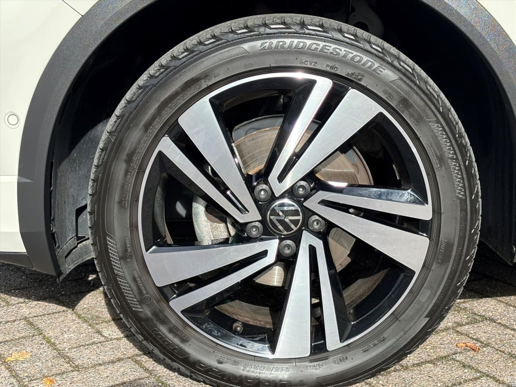 Volkswagen T-roc 1.5 tsi 150pk 7-dsg r-line|dode hoek|carplay| elek klep| r