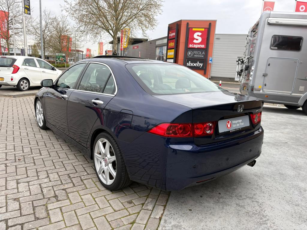 Honda Accord 2.0i executive