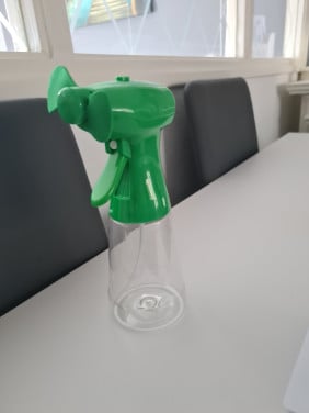 Spuitfles met ventilator gratis
