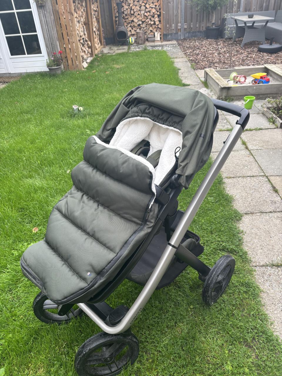 Dubatti Two kinderwagen nieuwstaat