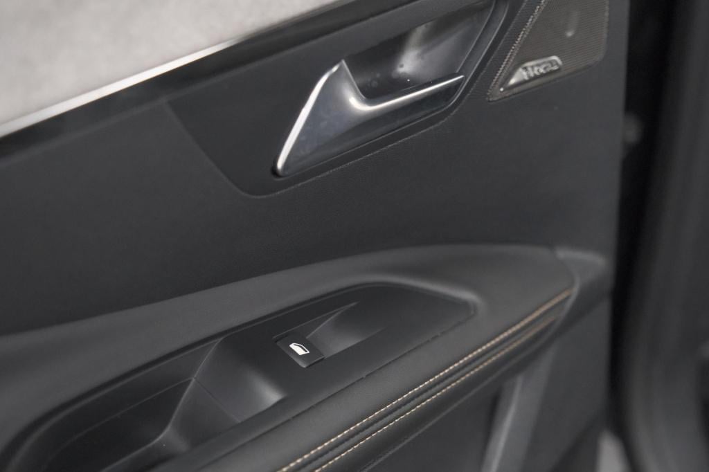 Peugeot 3008 1.2 hybrid 136 e-dcs6 gt | 360 camera | adaptieve cruise contr