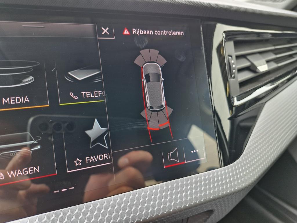 Audi A1 Sportback 30 tfsi pro line | 110 pk | parkeersesoren v+a | lane ass