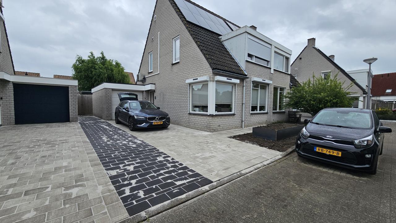 Mbi XL tegels +-3m2