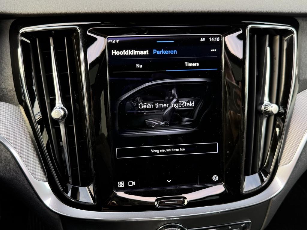 Volvo V60 t6 398pk recharge dark| panodak| adap.cruise| 360camera| trekhaa